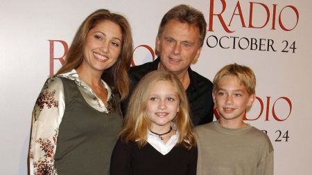 Pat Sajak wife and children in a function